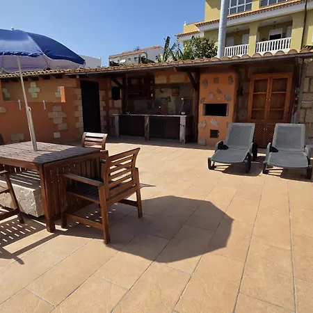 La Paz- Spacious Family Villa, Bbq And Parking * أرونا