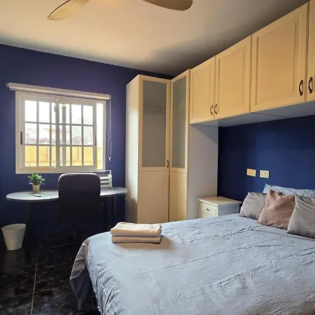 La Paz- Spacious Family Villa, Bbq And Parking فيلة *