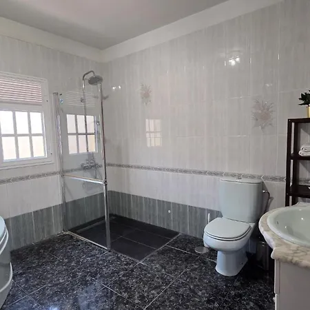 La Paz- Spacious Family Villa, Bbq And Parking Villa Arona (Tenerife)
