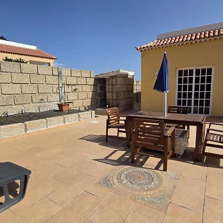 La Paz- Spacious Family Villa, Bbq And Parking *